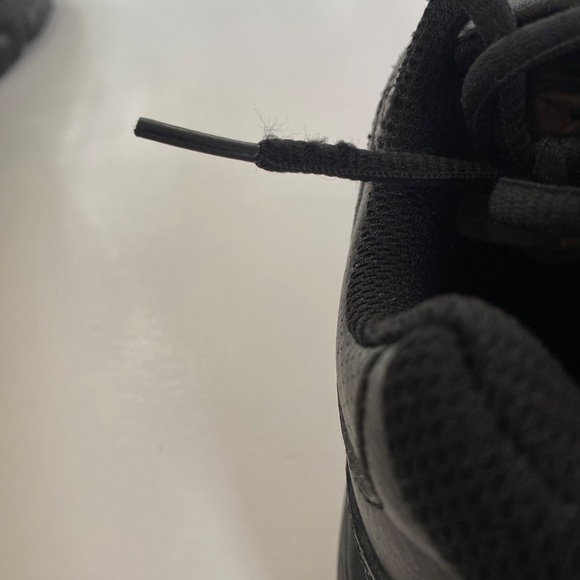 Fila Memory Workshift Leather Sneakers, slip resistant, Black - Women’s 7.5 - Picture 8 of 10